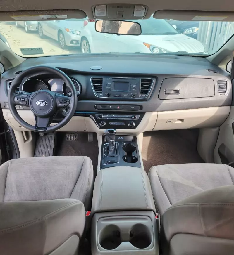 KIA Sedona   - 2015
