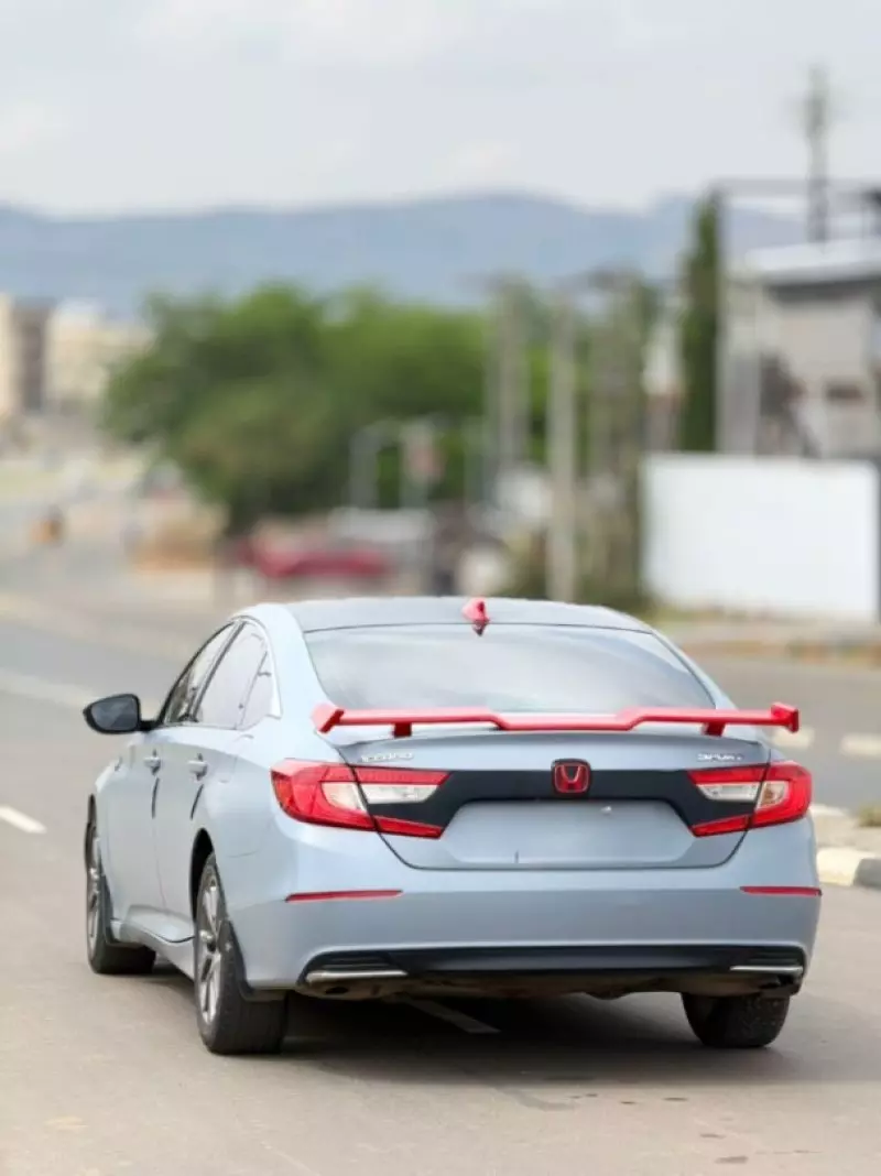 Honda Accord   - 2018