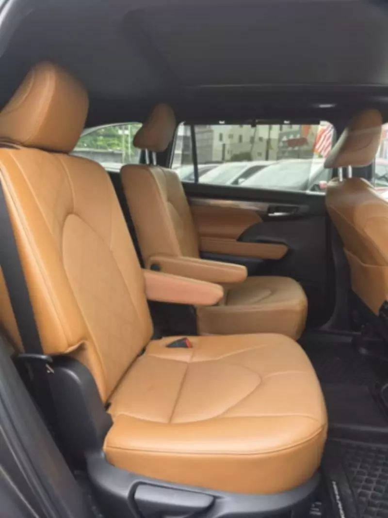 Toyota Highlander - 2024