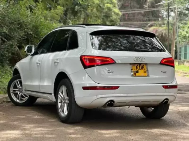 Audi Q5   - 2015