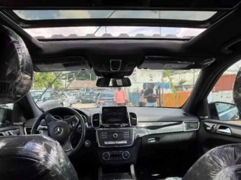 Mercedes-Benz GLE 350   - 2016