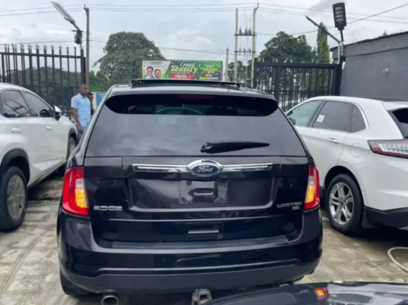 Ford Edge 3.5L    - 2013