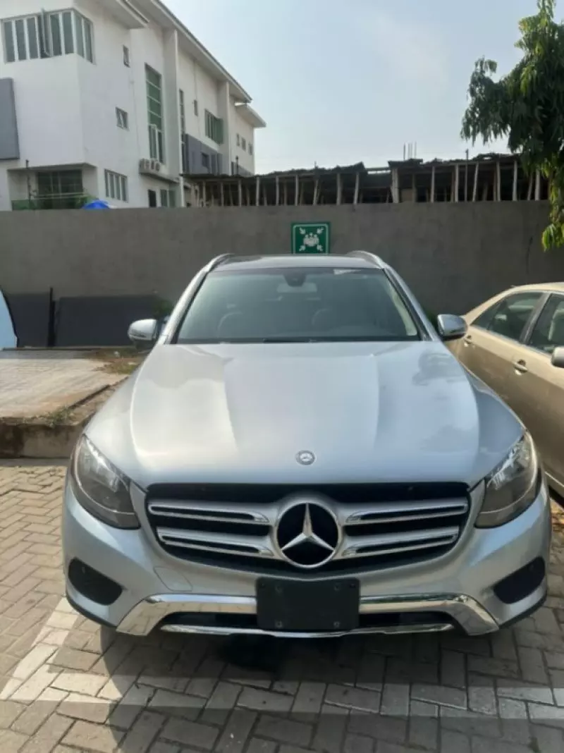 Mercedes-Benz GLC 300   - 2016
