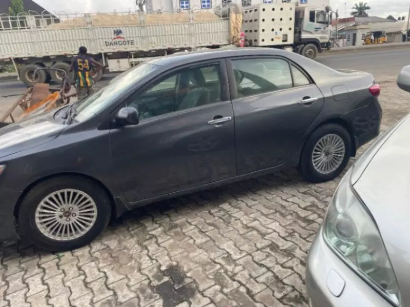 Toyota Corolla   - 2013