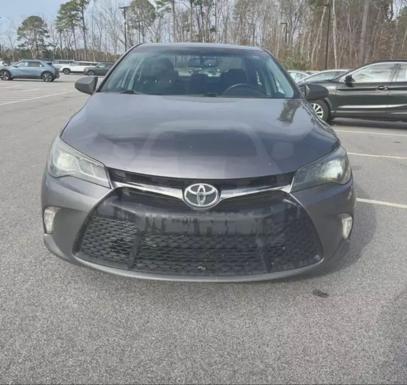 Toyota Camry   - 2016
