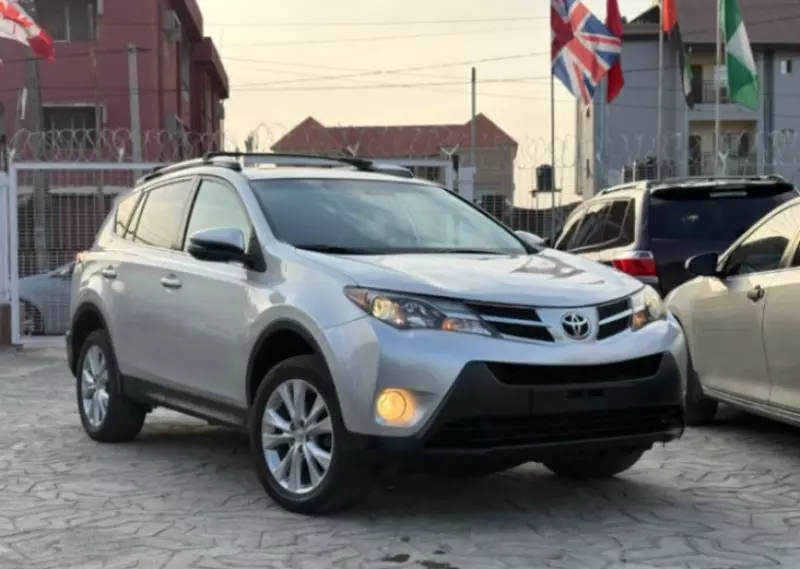 Toyota RAV4   - 2013