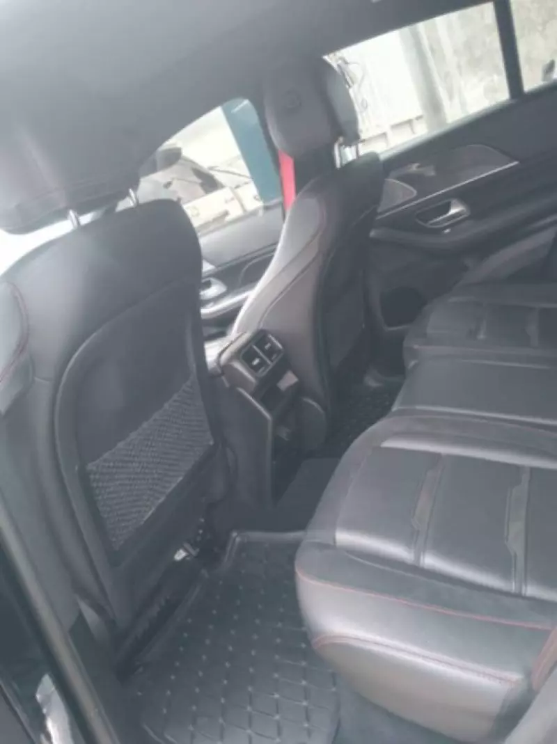 Mercedes-Benz GLE 53 AMG   - 2021