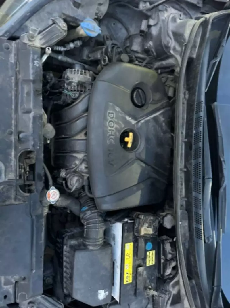 Hyundai Elantra   - 2014