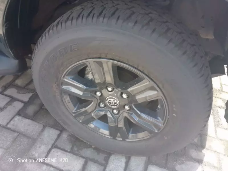 Toyota Hilux   - 2023