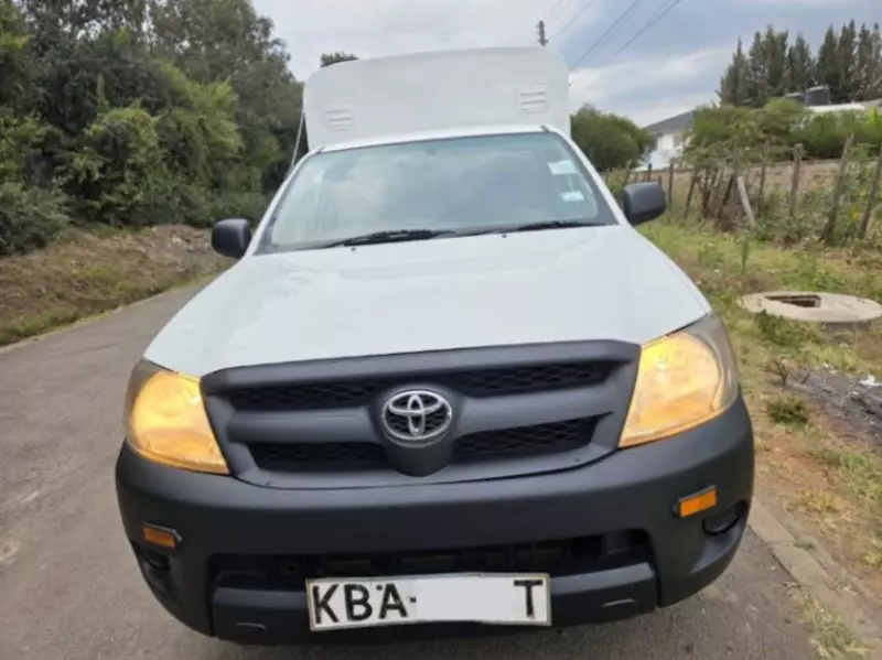 Toyota Hilux   - 2008