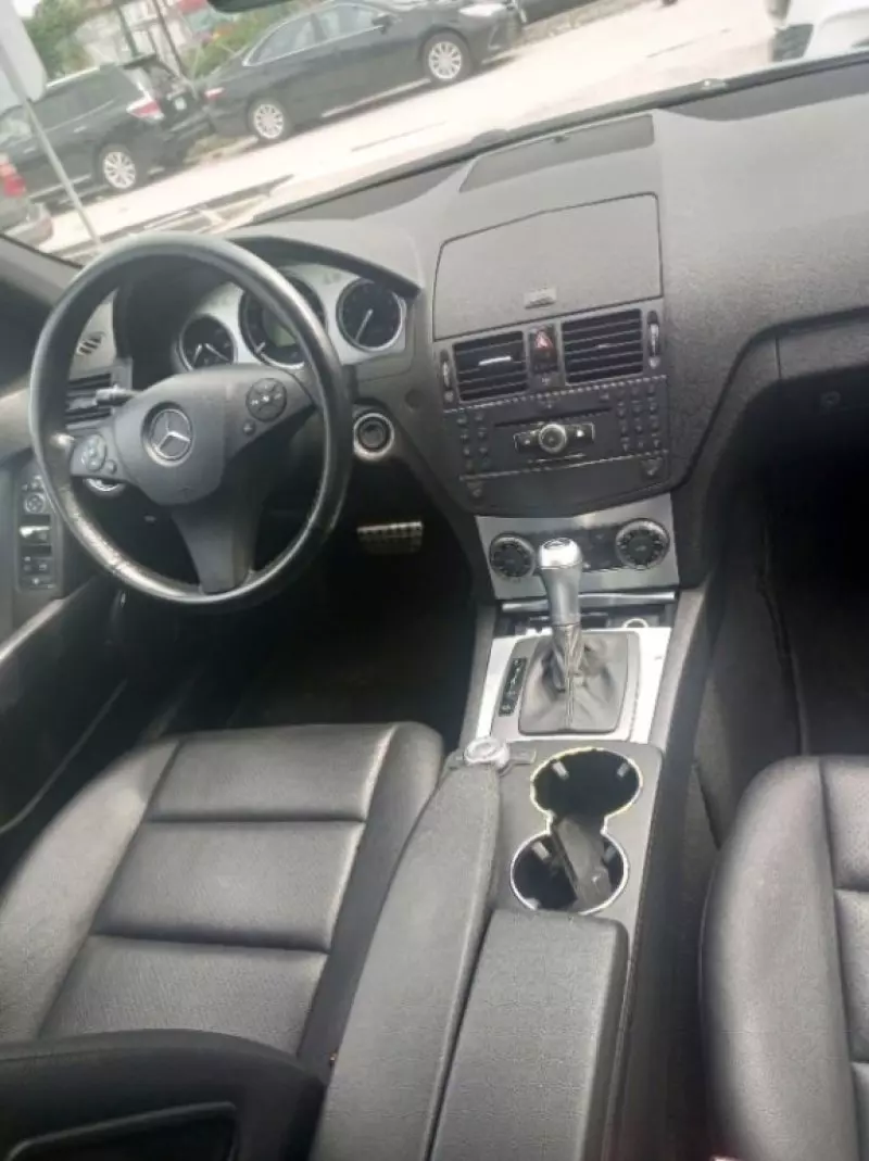 Mercedes-Benz C 300   - 2009