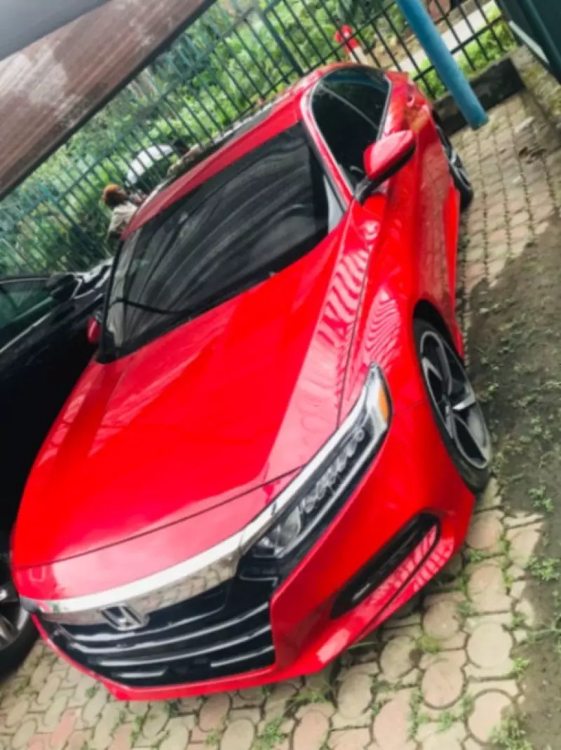 Honda Accord   - 2020
