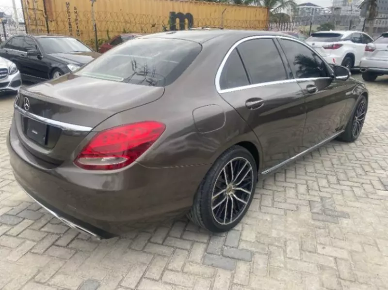 Mercedes-Benz C 300   - 2016