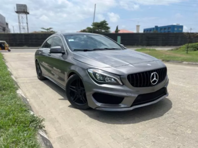 Mercedes-Benz CLA 220   - 2014