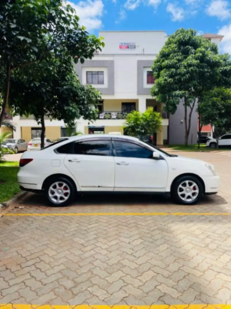 Nissan Bluebird   - 2012