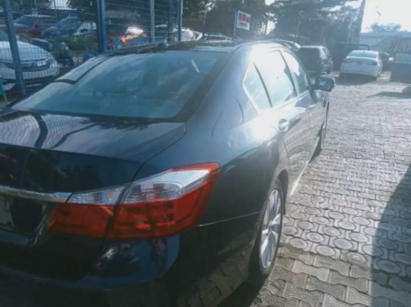 Honda Accord   - 2009