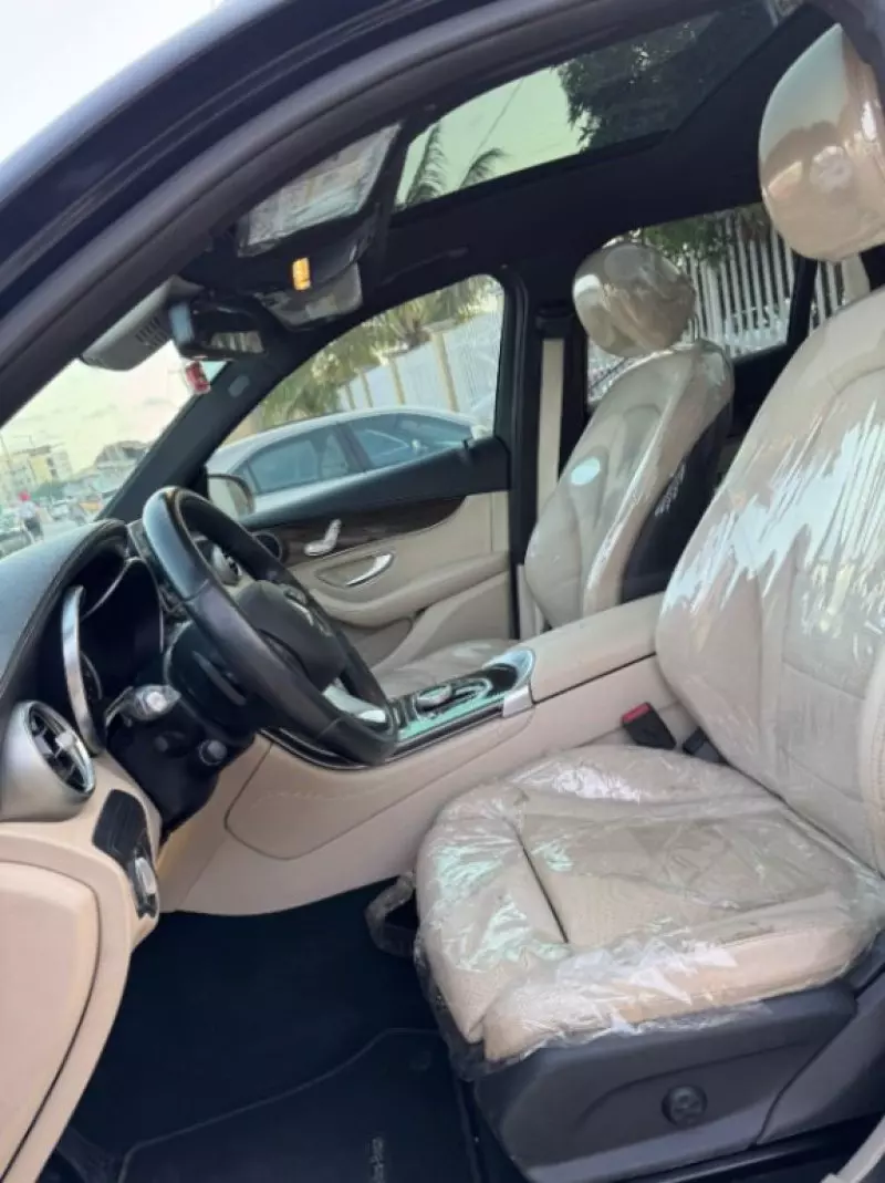 Mercedes-Benz GLC 300   - 2018