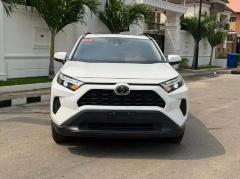 Toyota RAV4   - 2023