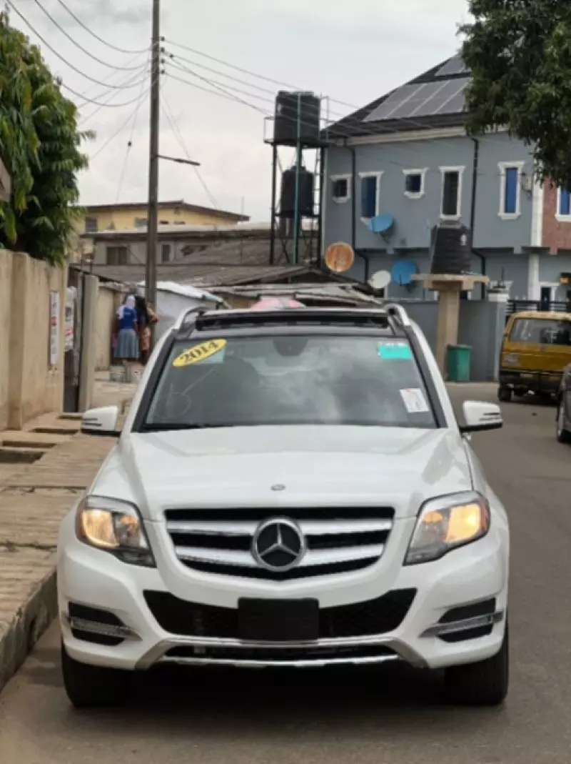 Mercedes-Benz GLK 350   - 2014