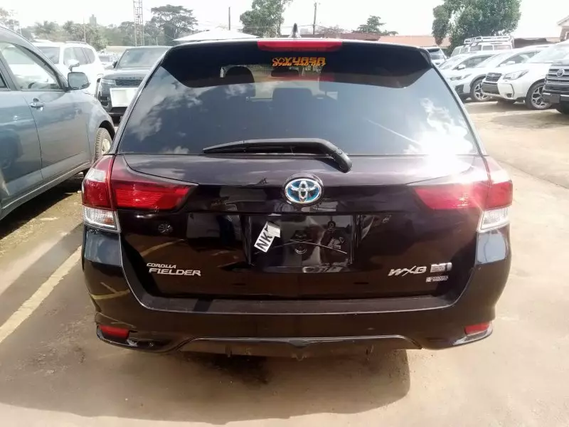 Toyota Fielder hybrid    - 2016