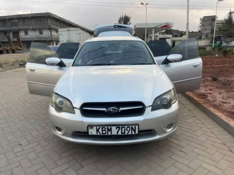 Subaru Legacy   - 2006