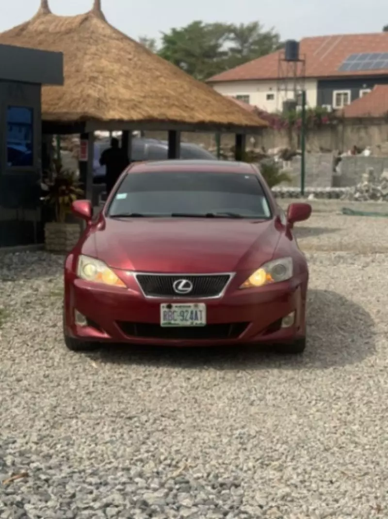 Lexus IS   - 2008