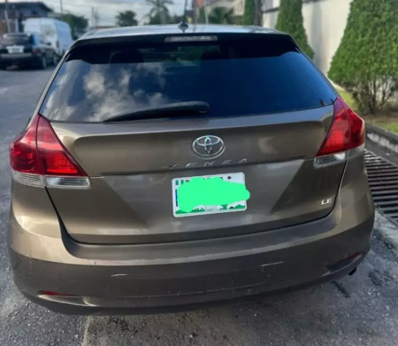 Toyota Venza   - 2013