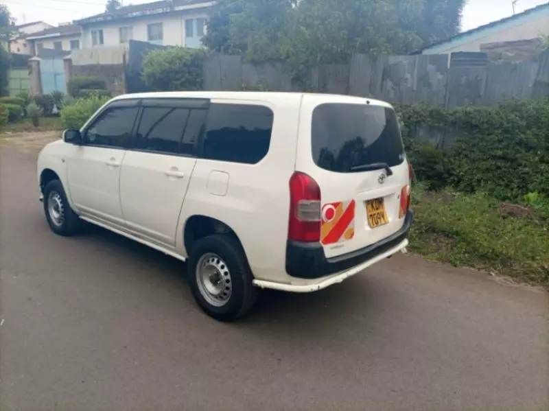 Toyota Probox    - 2016