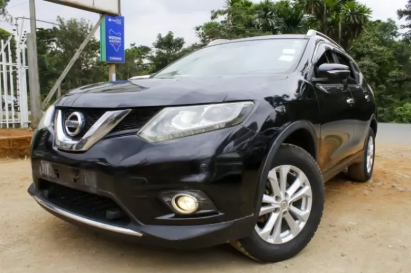 Nissan X- trail   - 2015
