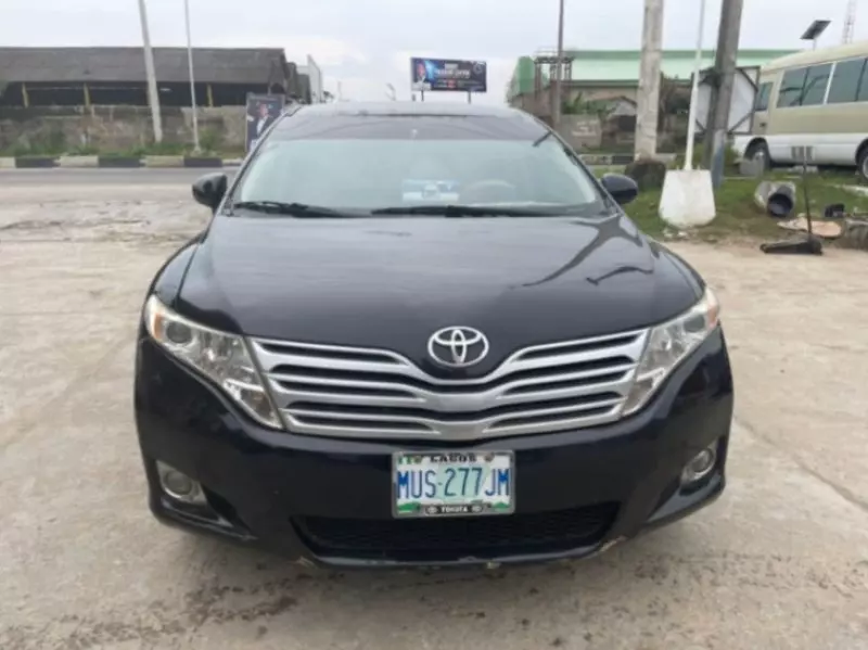 Toyota Venza   - 2012