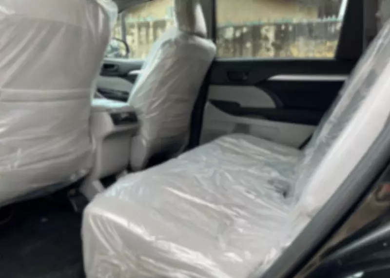 Toyota Highlander   - 2019