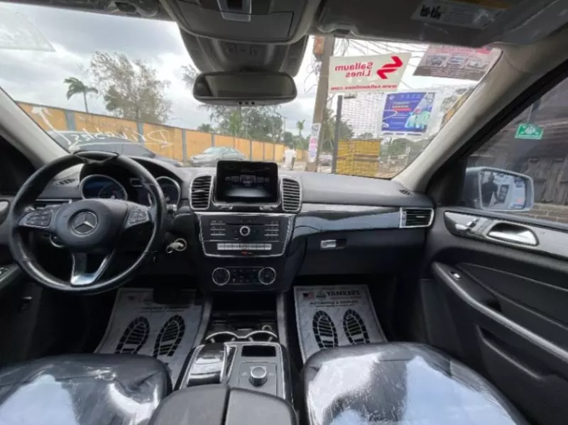 Mercedes-Benz GLE 350   - 2016