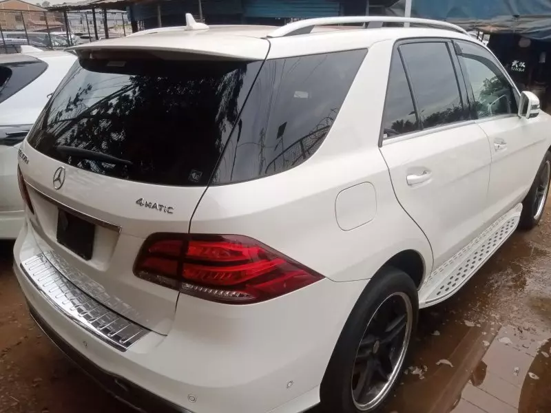 Mercedes-Benz GLE 350   - 2016