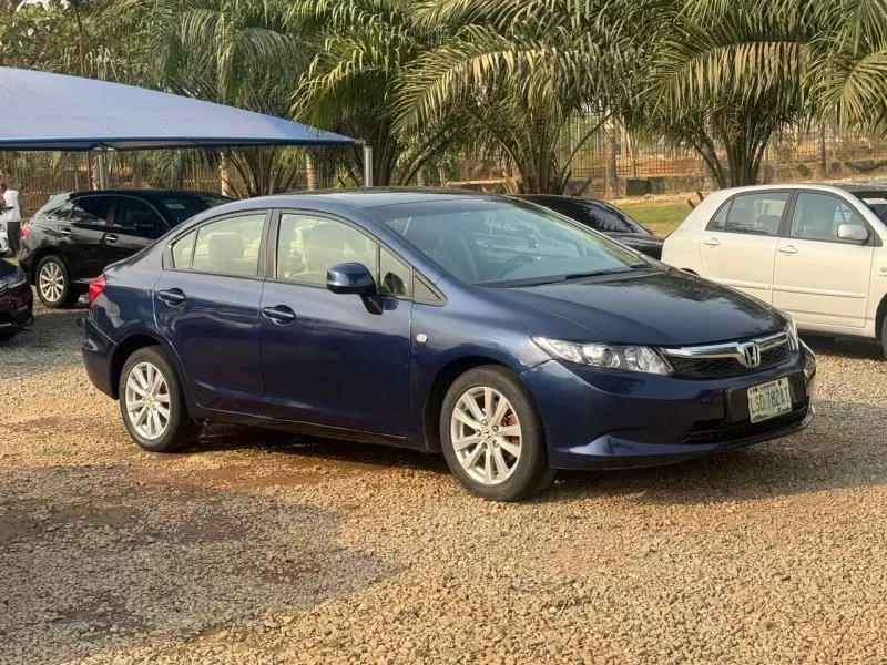 Honda Civic   - 2012