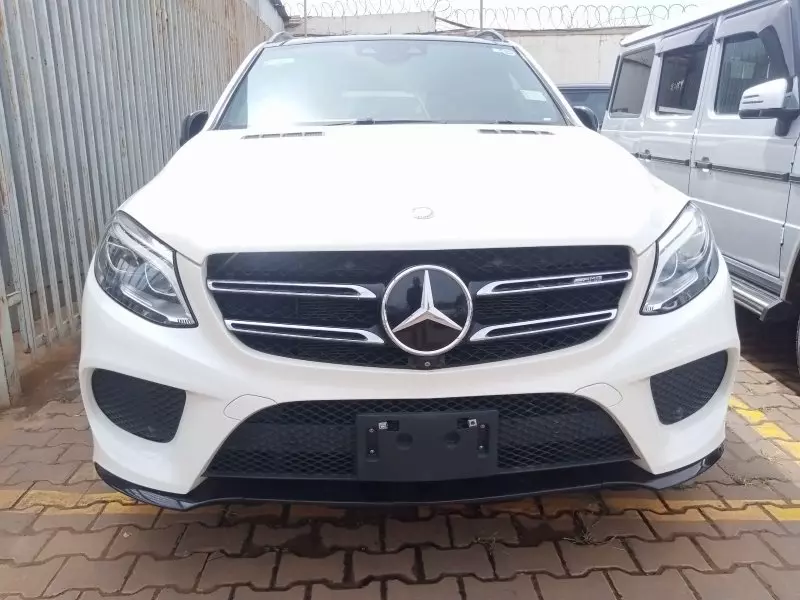 Mercedes-Benz GLE 43 AMG   - 2018