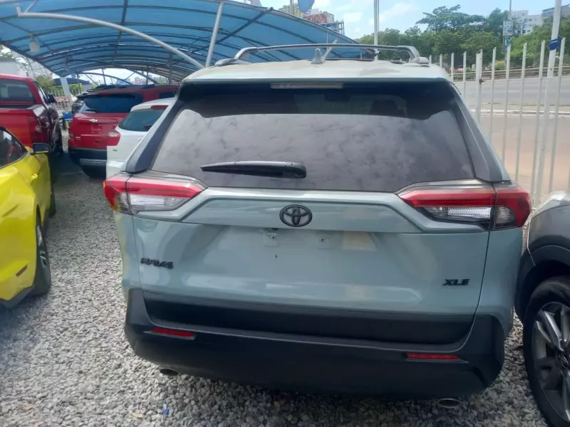 Toyota RAV 4   - 2020