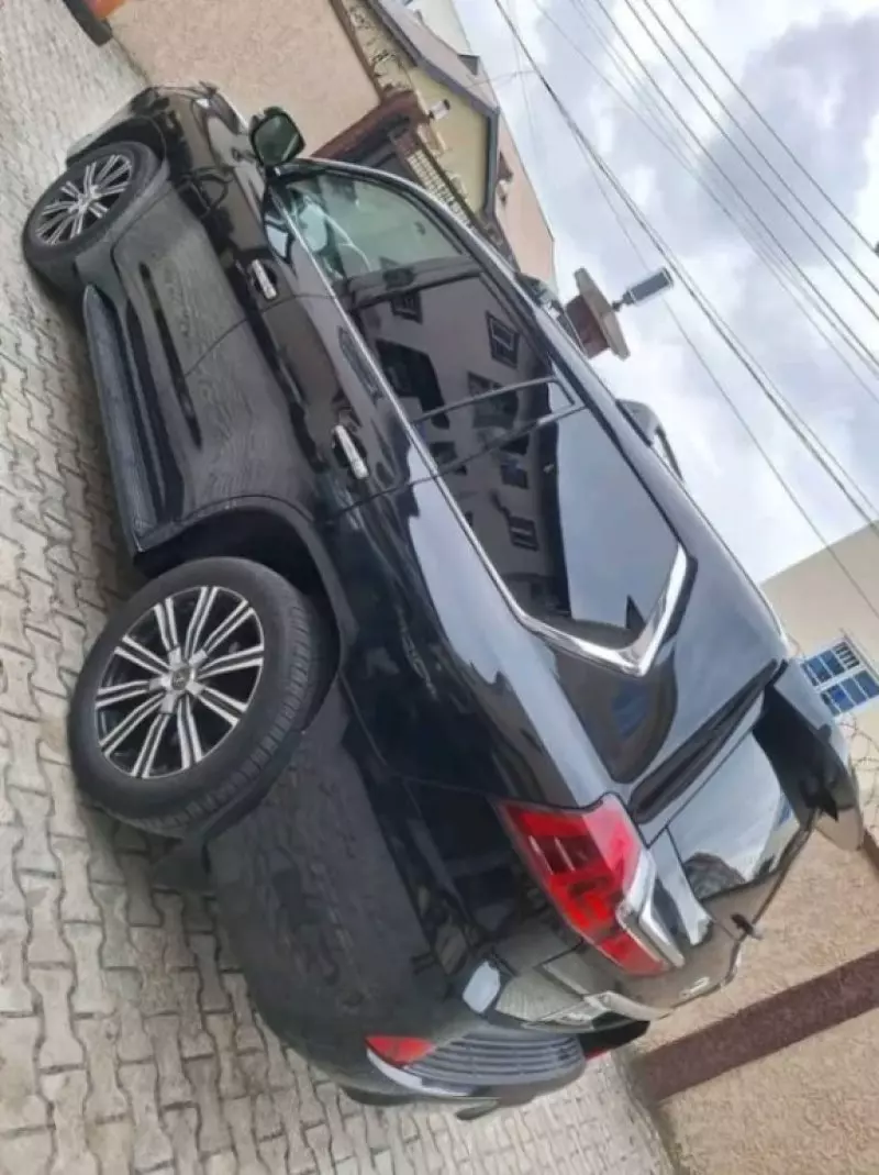 Lexus LX 570   - 2019