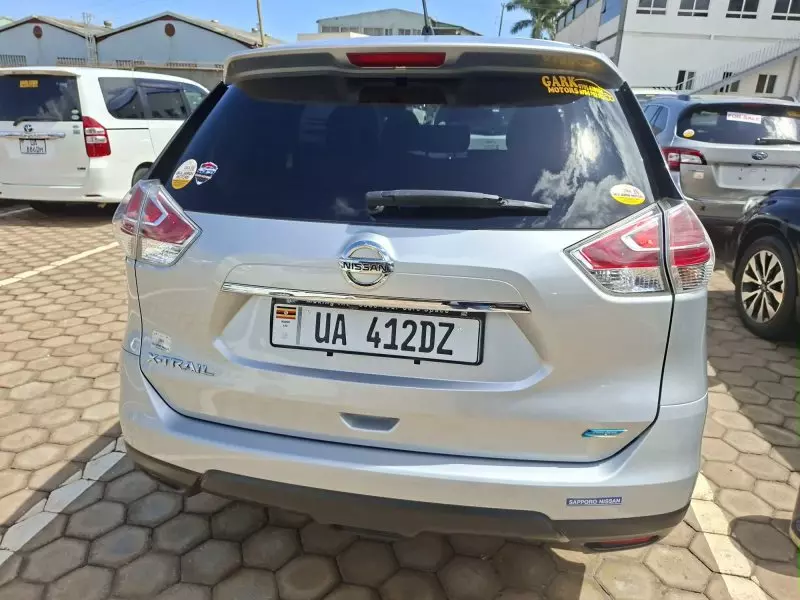 Nissan X-TRAIL   - 2014