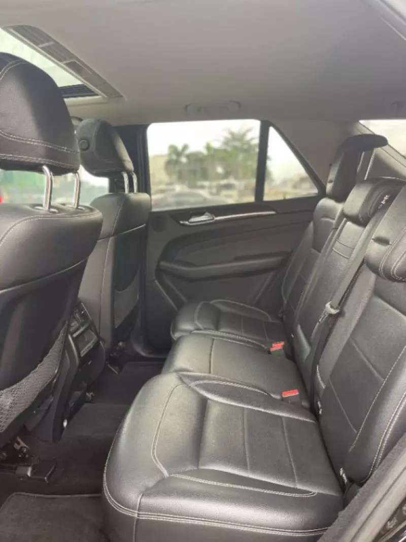 Mercedes-Benz ML 350   - 2012