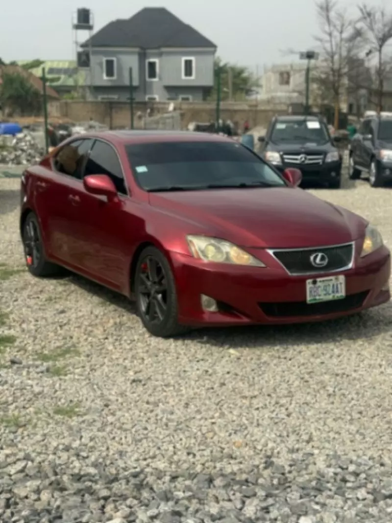Lexus IS   - 2008