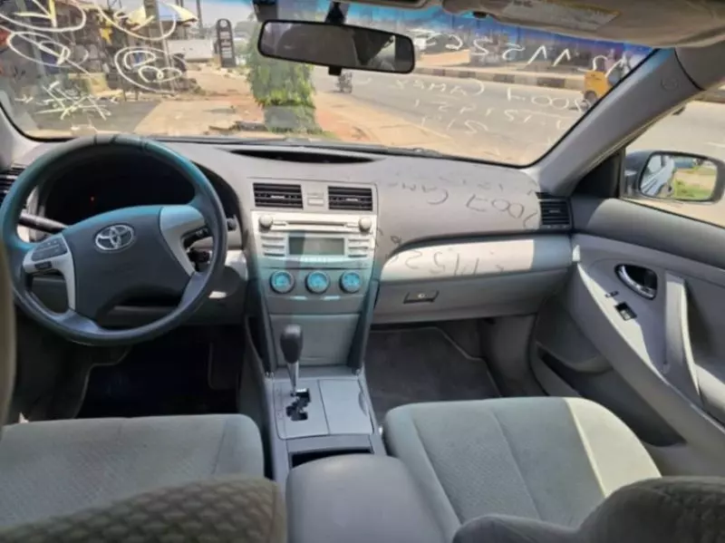 Toyota Camry   - 2007