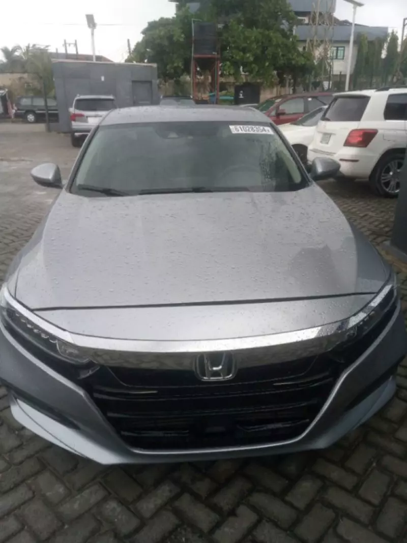 Honda Accord   - 2021