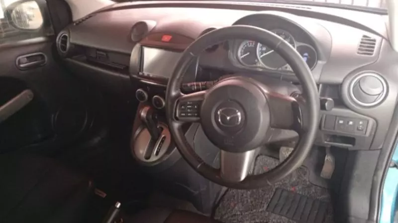 Mazda Demio   - 2012