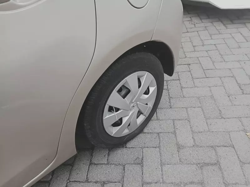 Toyota Vitz   - 2016
