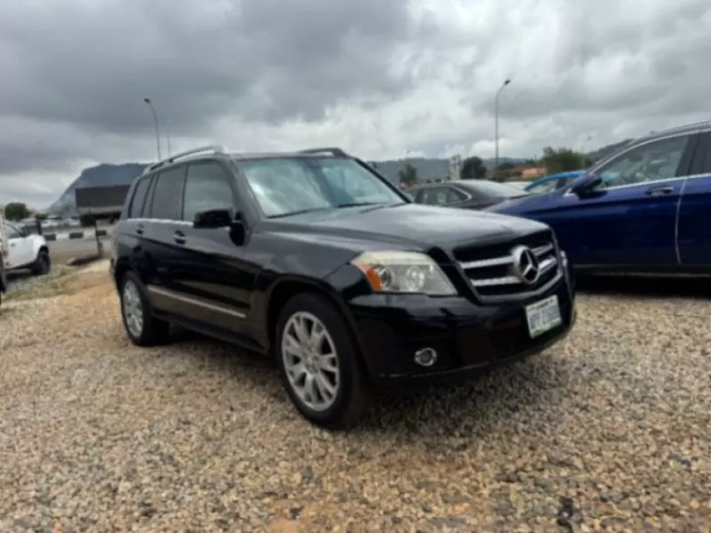 Mercedes-Benz GLK 350   - 2012