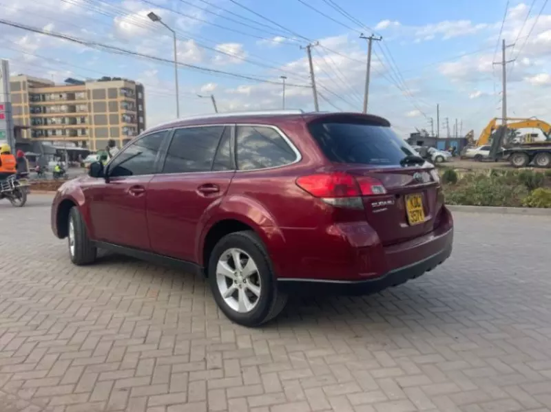 Subaru Outback   - 2015