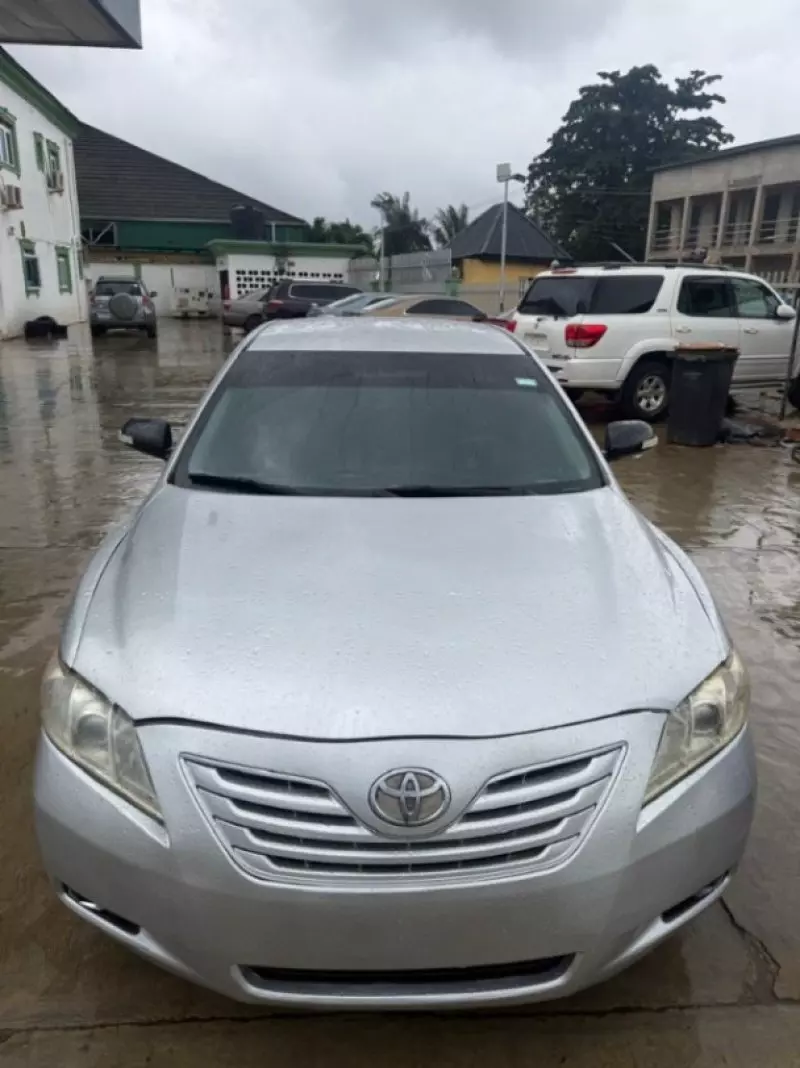 Toyota Camry   - 2007