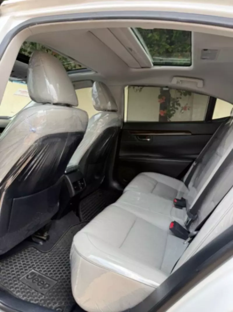 Lexus ES 350   - 2013