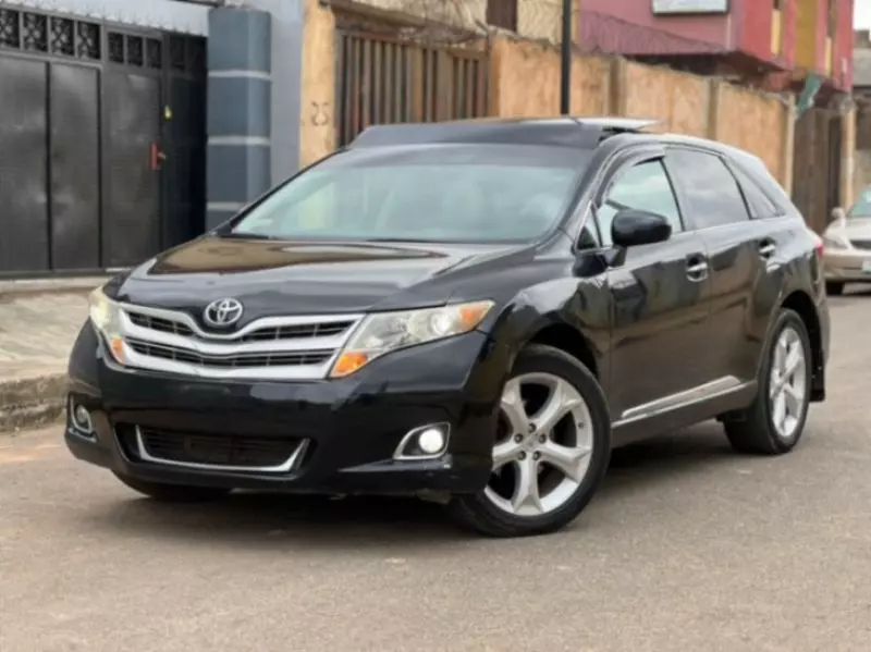 Toyota Venza   - 2011