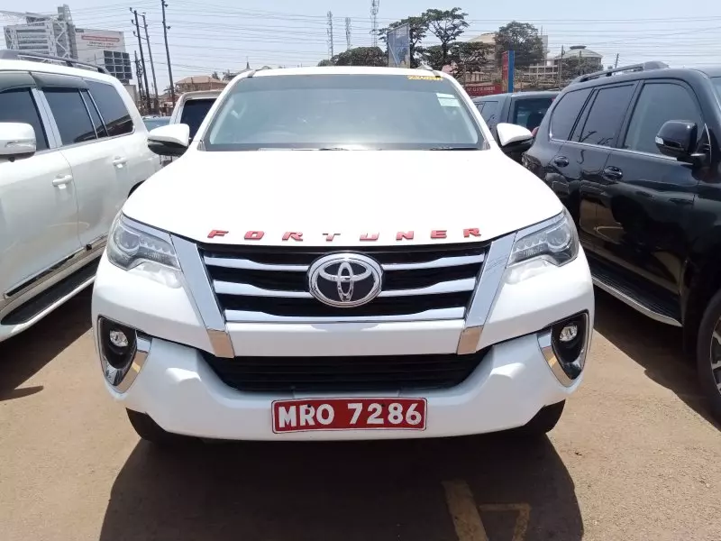 Toyota Fortuner   - 2018